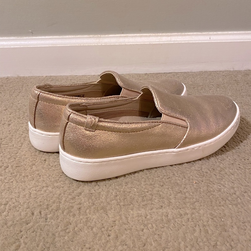 Vionic Shoes - Picture 2 of 2